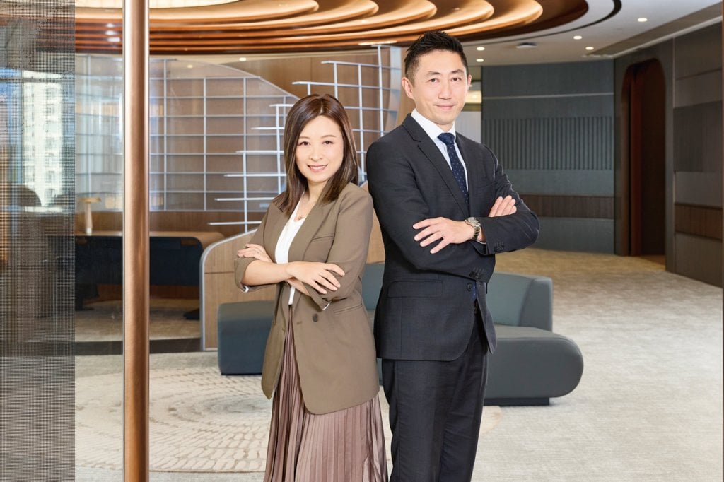 林芳芳 宏利ceo計劃 (左起)宏利經銷經理林芳芳(Kathy)及宏利資深區域總監姜家康(Kevin)