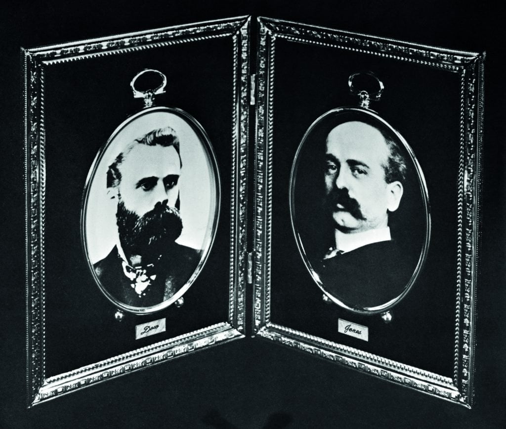 can you Charles Dow(1851-1902,left)had been a working journalist for a decade when he joined Edward Jones(right)and Charles Bergstresser in founding Dow Jones & Co. in 1882.(圖片來源:Getty Images photo)