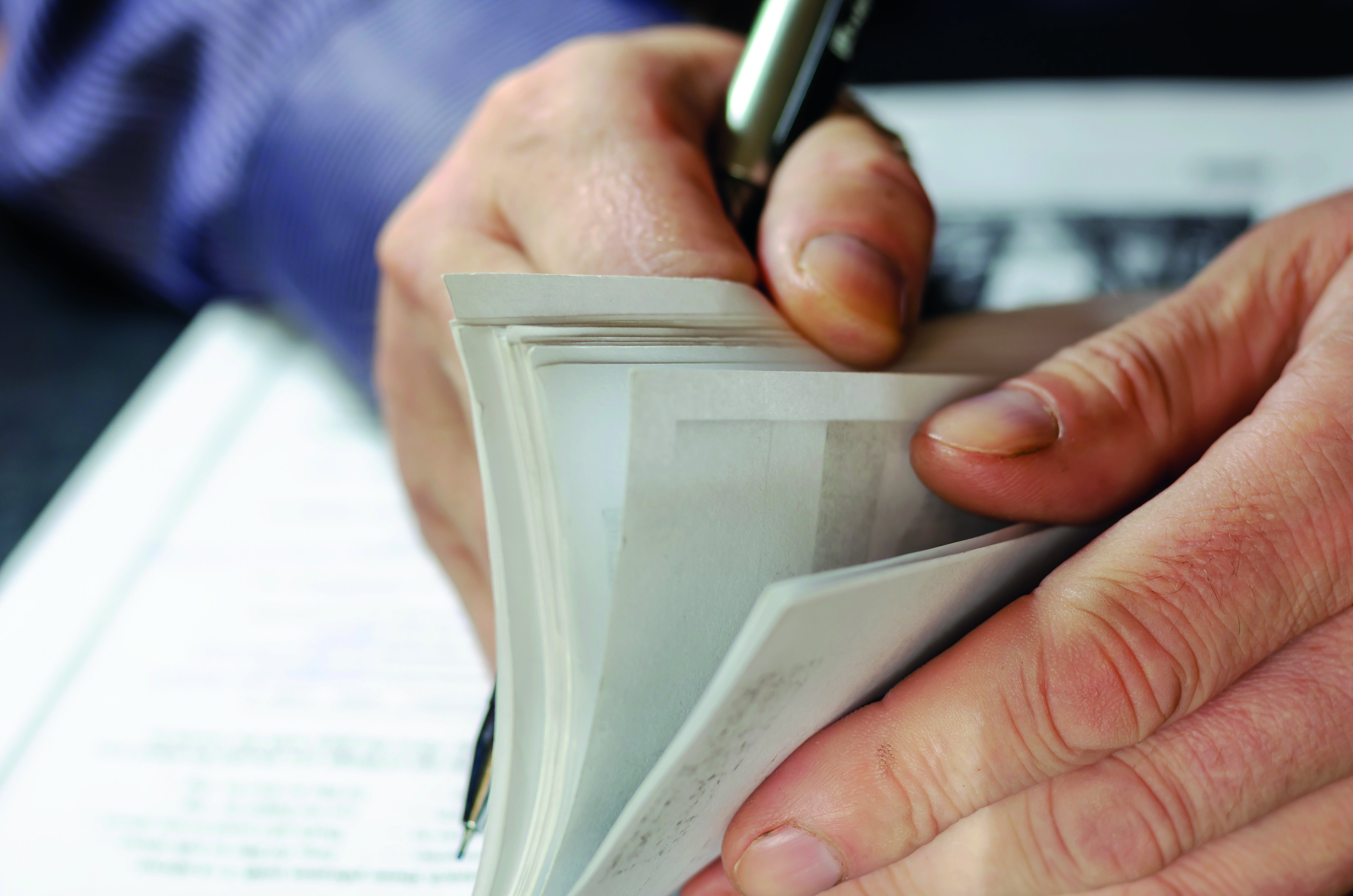 We All Hated Busy Work. Now That It＇s Disappearing,It Turns Out We Miss It.－Allison Pohle,WSJ